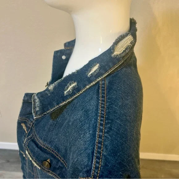 Forever 21 Indigo Denim Jacket - Picture 4 of 16